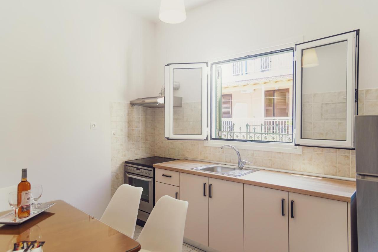 Maria Olga Apartments Benitses  Eksteriør bilde