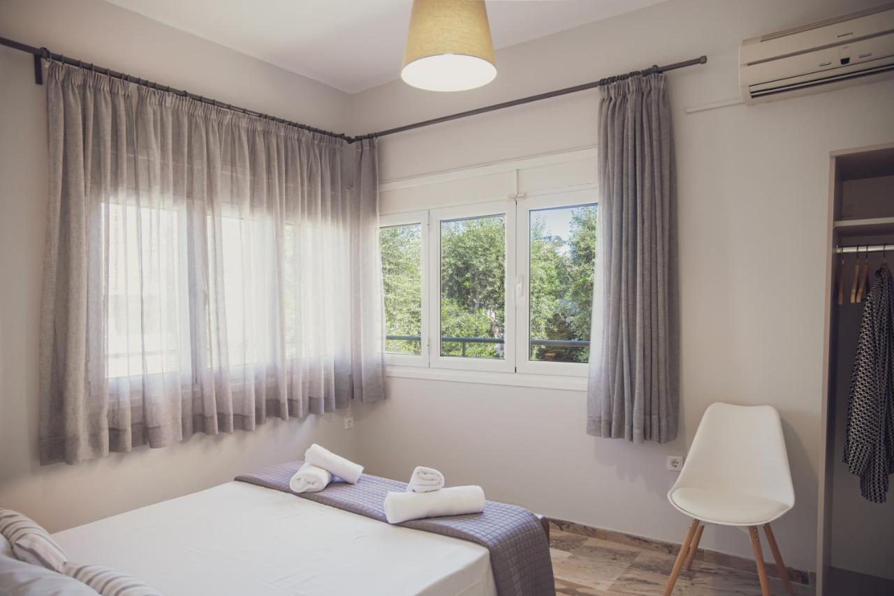 Maria Olga Apartments Benitses  Eksteriør bilde